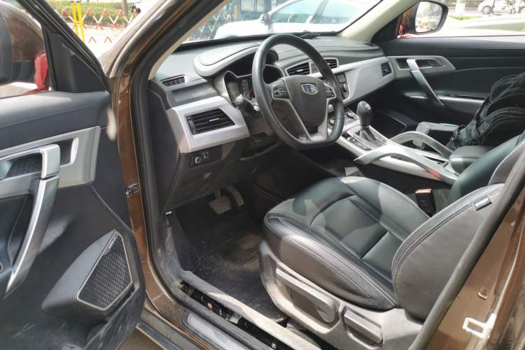 Used Geely Auto Emgrand X7 Sport 2016 1.8TD Automatic ZhiShang Model