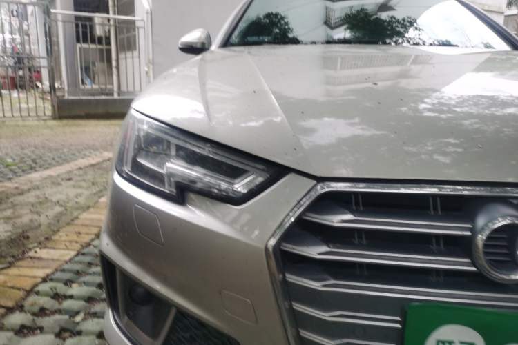 Used Audi A4L 2019 40 TFSI Fashion Edition China VI Emission Standard
