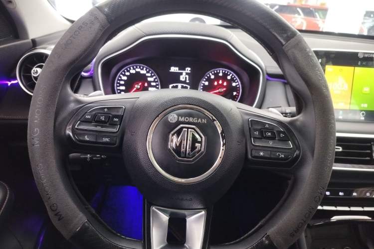 Used MG HS 2019 20T Automatic Two-Wheel Drive Luxury Edition China VI Standard Steering Wheel