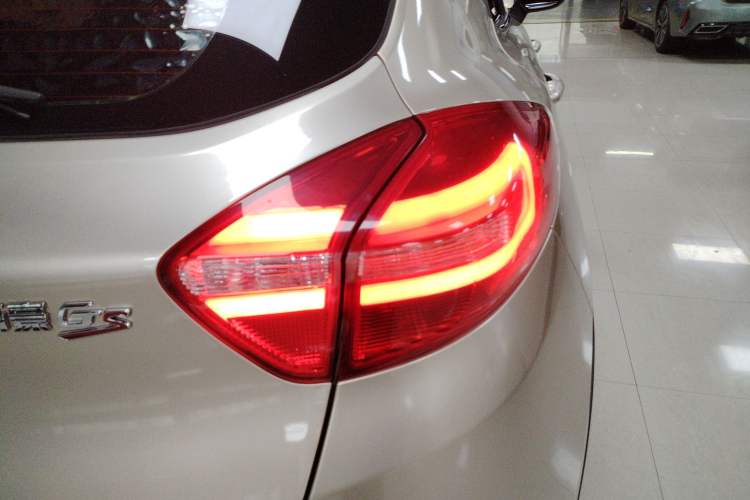 Used Geely Auto Emgrand GS 2016 Elegant Edition 1.8L Manual LingShang Model
