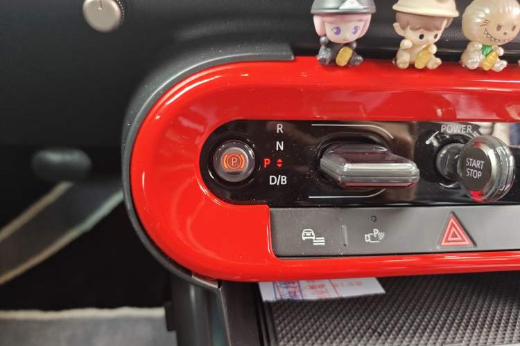 Used MINI Electric MINI COOPER 2025 456km COOPER E Classic Style
