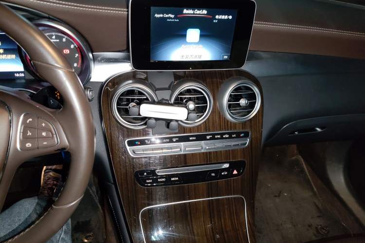 Used Mercedes-Benz GLC 2018 GLC 260 4MATIC Luxury Model Audio And AC Panel