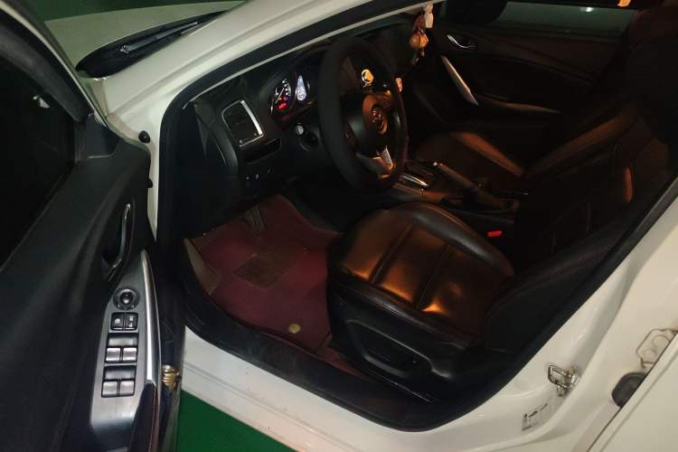 Used Mazda Atenza 2015 2.0L Blue Sky Luxury Edition
