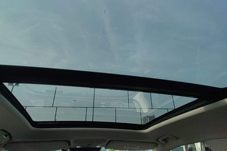 Used Hongqi HS5 2022 Facelifted Version 2.0T Smart Connect Flagship All-Wheel-Drive Edition
