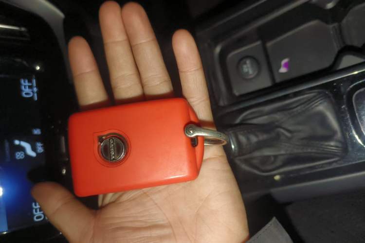 Used Volvo XC60 2018 T5 4x4 Zhiyi Edition