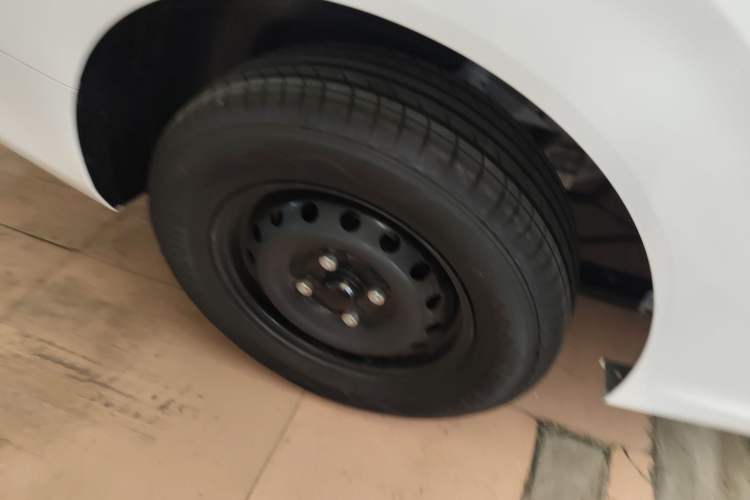 Used Wuling Hongguang New Energy 2024 All-Electric Model 300KM Standard Version