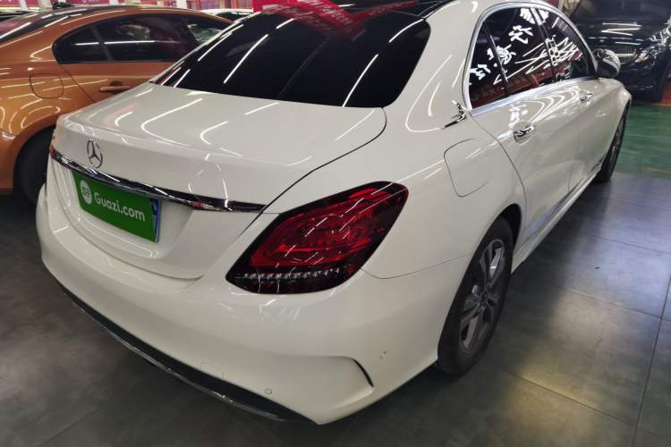 Used Mercedes-Benz C-Class 2021 C 200 L Fashion Edition Sport Version Rear Right 45 Deg