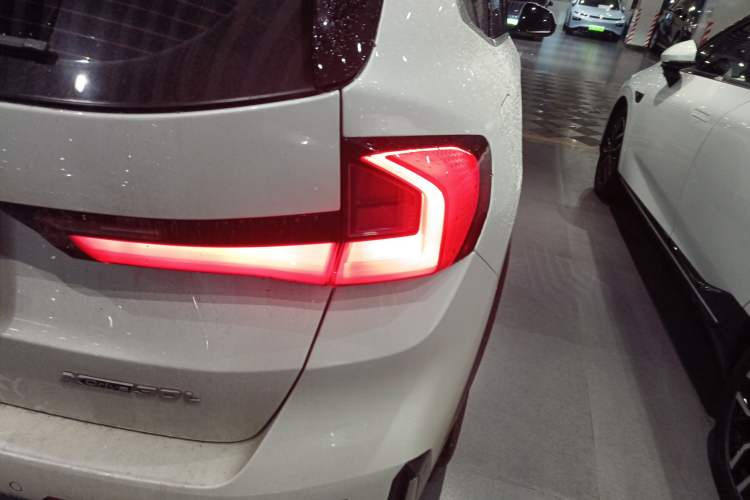 Used BMW iX1 2023 xDrive30L X Design Package Right Rear Taillight