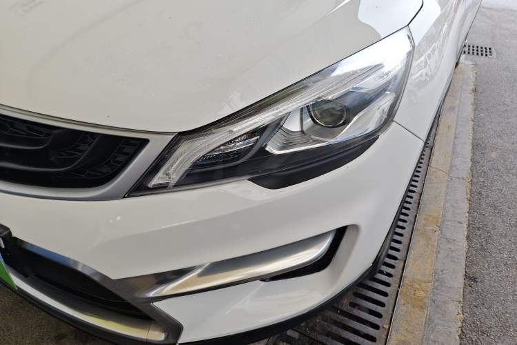 Used Geely Auto Emgrand GS 2018 Sport Edition 1.8L Automatic LingShang Model Left Front Headlight