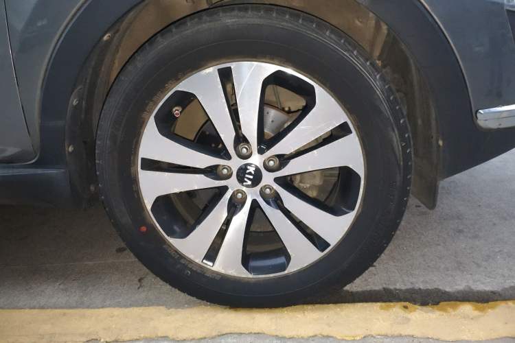 Used Kia Sportage R 2011 2.0L Automatic Two-Wheel Drive Premium Edition
