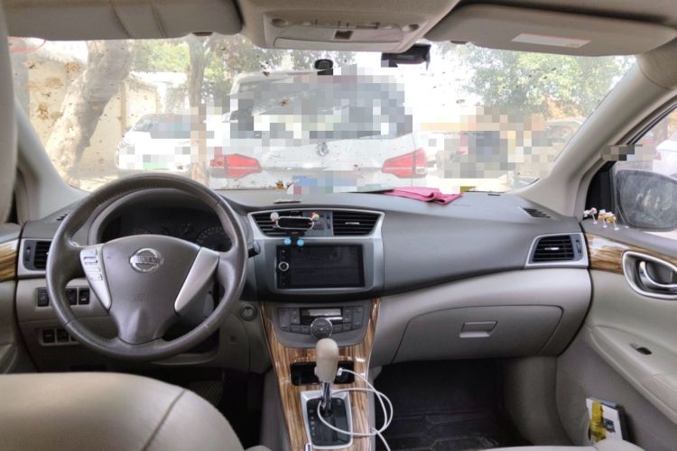 Used Nissan Sylphy 2014 1.6XV CVT Deluxe Edition Headliner