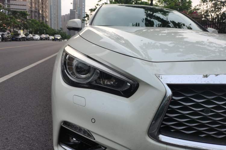 Used Infiniti Q50L 2018 2.0T Enjoyment Version China VI Standard