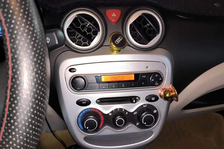 Used CHANGAN Benni mini 2012 1.0L Manual Fashion Edition China V Standard
