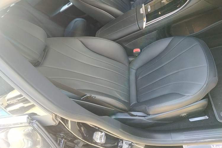 Used Mercedes-Benz EQE 2022 350 First Edition Special Version Right Front Seat