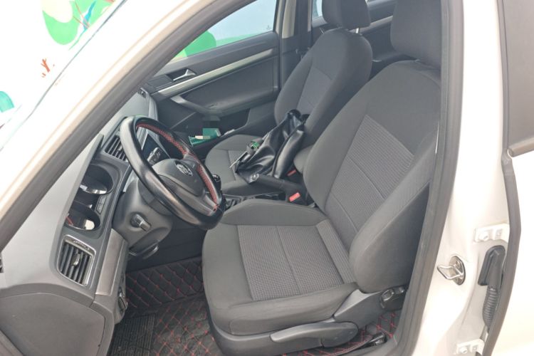 Used Volkswagen Lavida 2017 1.6L Manual Fashion Edition