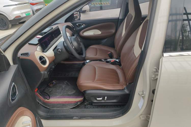 Used Wuling Bingo 2023 333 km Lingxi Connected Version Left Front Seat