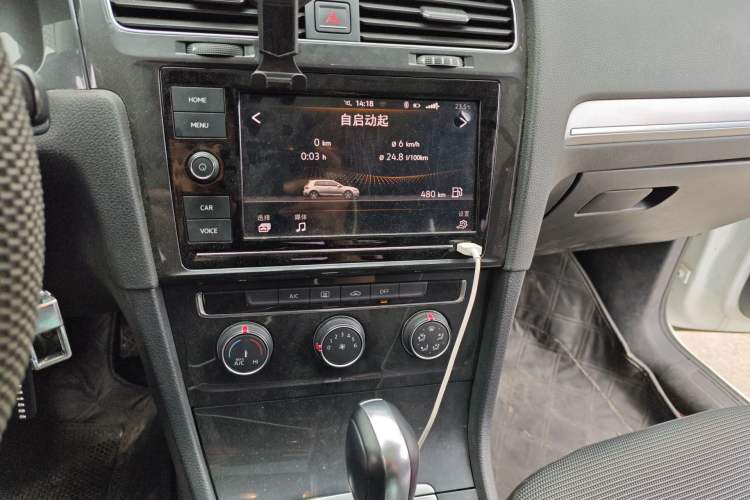 Used Volkswagen Golf 2019 1.6L Automatic Comfort Model China V Standard Audio And AC Panel