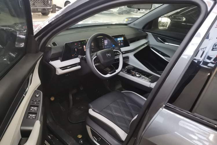 Used Changan CS75 PLUS 2023 3rd Generation 1.5T Automatic Prestige Model