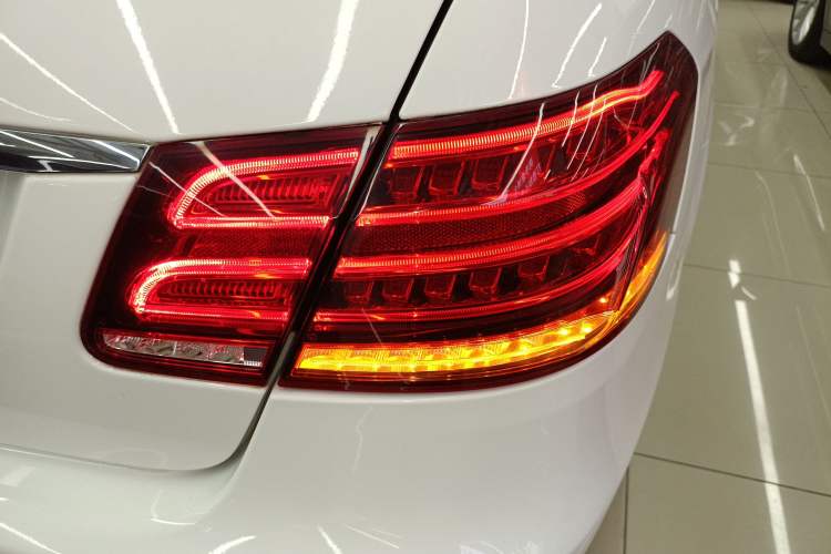 Used Mercedes-Benz E-Class 2015 Restyled E 260 L Sport Edition Right Rear Taillight