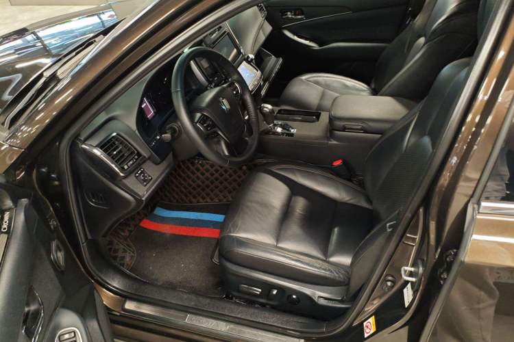 Used Toyota Crown 2015 2.0T Fashion Edition