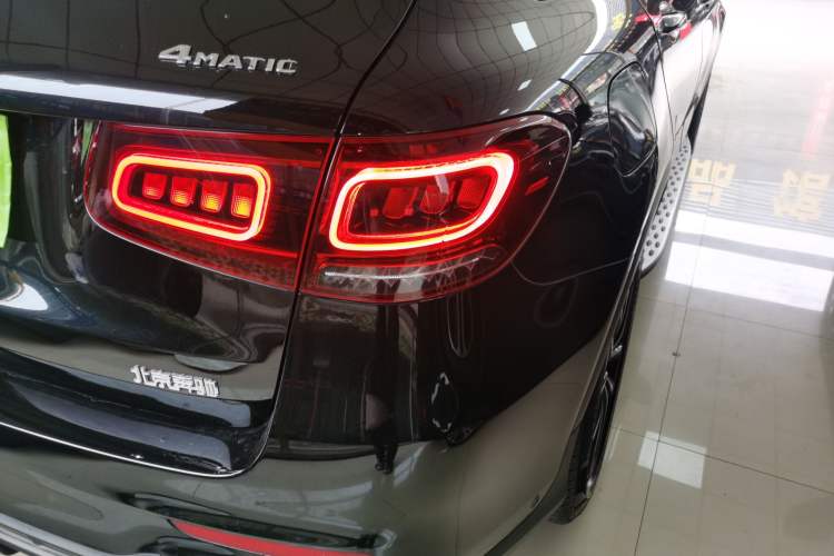 Used Mercedes-Benz GLC 2020 GLC 300 L 4MATIC Dynamic Edition Exterior 3