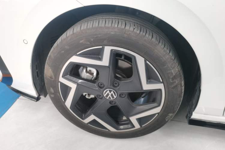 Used Volkswagen Golf 2025 300TSI R-Line