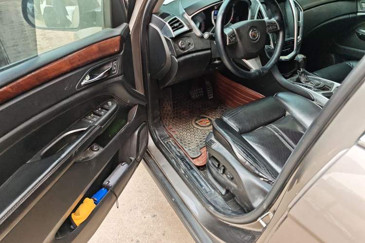 Used Cadillac SRX 2012 3.0L Flagship Version
