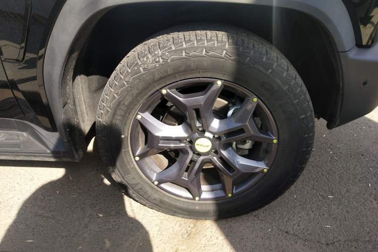 Used JETOUR Traveler 2023 2.0T All-Wheel Drive CrossPRO+ Right Front Wheel Hub