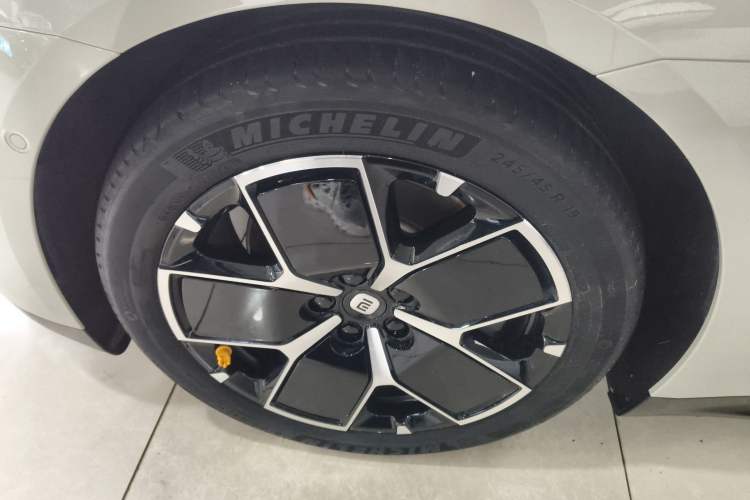 Used Xiaomi Auto SU7 2024 Rear-Drive Long-Range Intelligent Driving Version