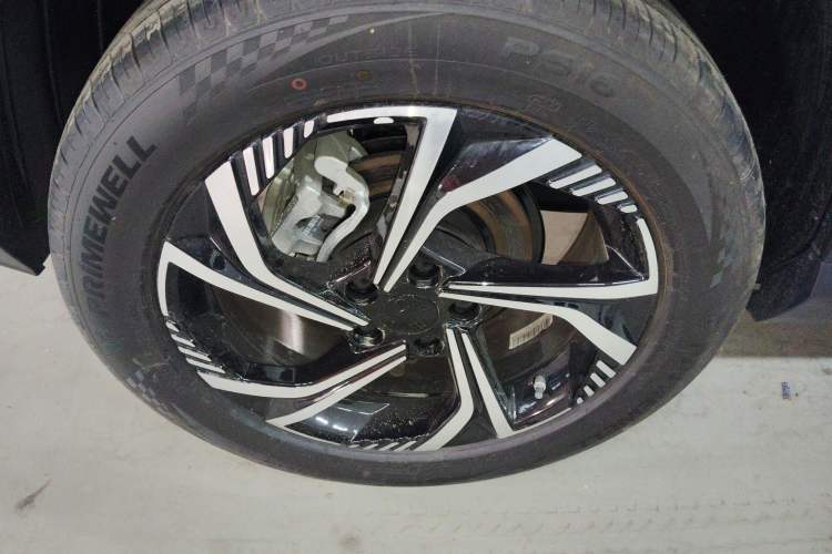 Used Geely Auto Emgrand X7 Sport 2024 1.5TD Smart Connect+
