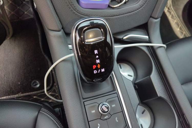 Used Cadillac XT5 2021 28T Luxury Model