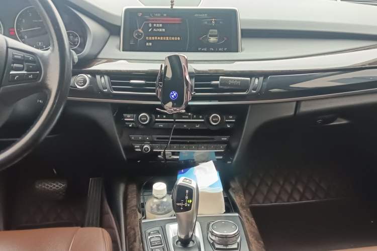 Used BMW X5 2015 xDrive28i
