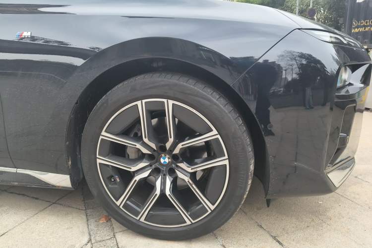 Used BMW 7 Series 2023 735Li M Sport Package
