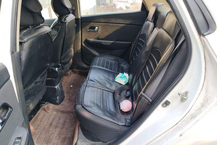 Used Kia K2 2012 Sedan 1.4L MT GLS Commemorative Edition