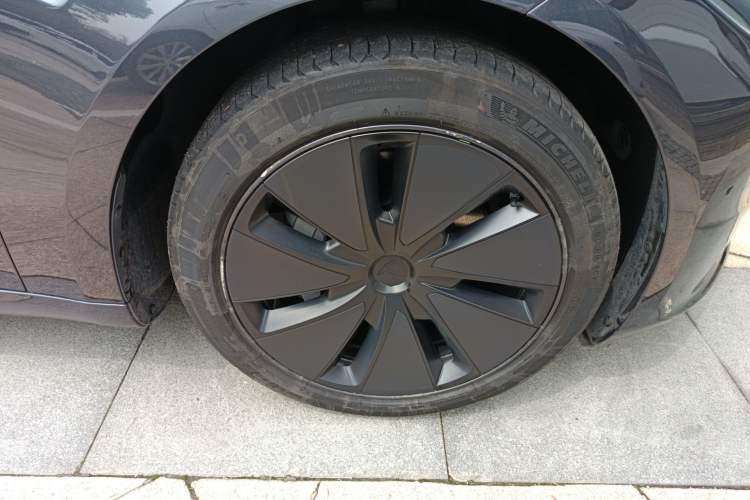 Used Tesla Model 3 2023 Long-Range All-Wheel-Drive Version