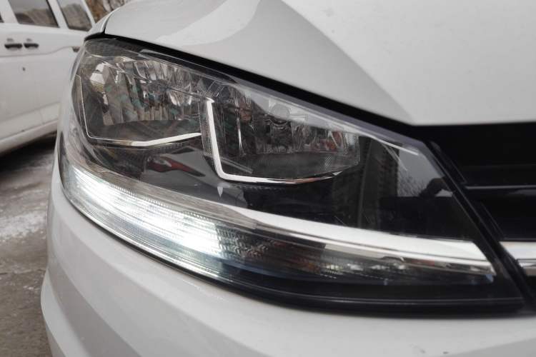 Used Volkswagen Golf 2018 230TSI Manual Comfort Version