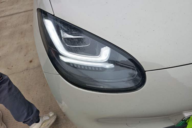 Used Wuling Bingo 2023 333 km Lingxi Connected+ Version Right Front Headlight