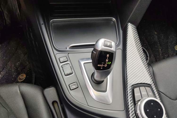 Used BMW 3 Series 2017 320Li Fashion Model Gear Lever