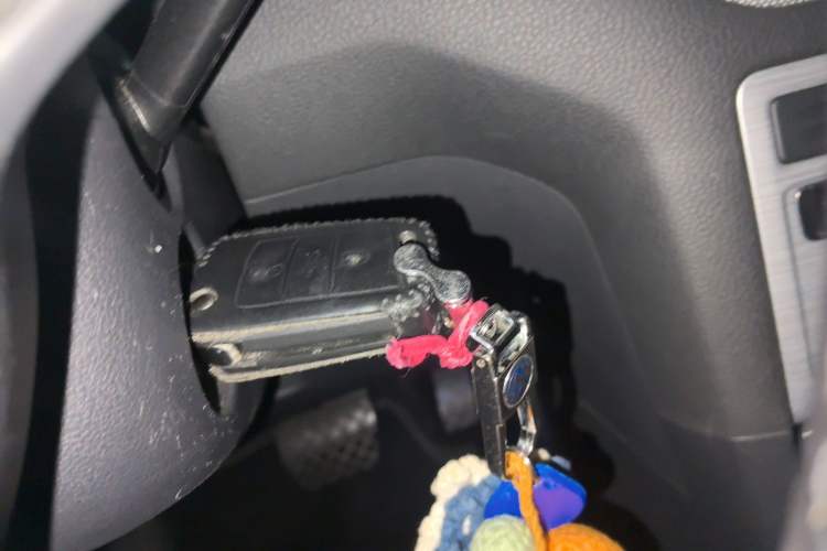 Used Volkswagen Golf Sportsvan 2016 230TSI Automatic Trend Edition Vehicle Key