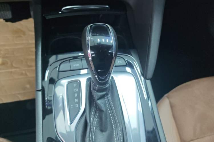 Used Buick Regal 2019 28T Luxury Edition China VI