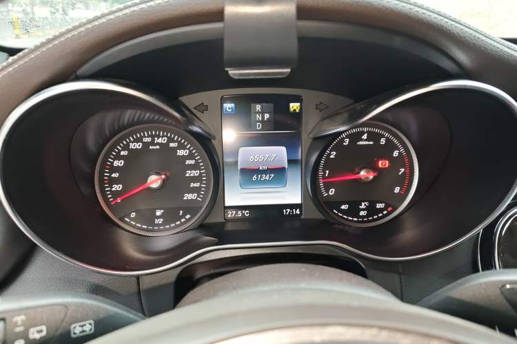 Used Mercedes-Benz GLC 2017 GLC 260 4MATIC Luxury Model