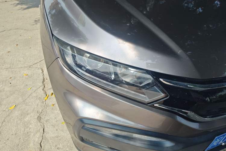 Used Honda XR-V 2015 1.8L EXi CVT Comfort Version Right Front Headlight