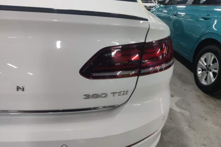 Used Volkswagen FAW-Volkswagen CC 2023 380TSI Striking Edition
