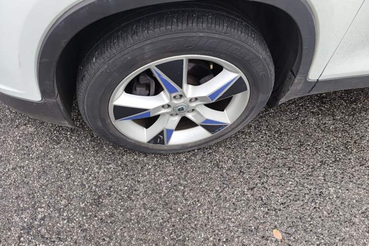 Used Chevrolet Trax 2014 1.4T Automatic Two-Wheel Drive Luxury Model Left Front Wheel Hub