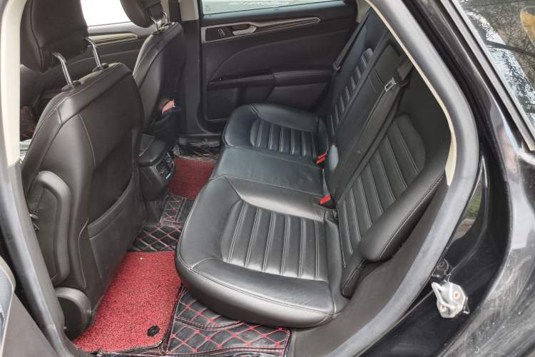 Used Ford Mondeo 2013 2.0L GTDi 200 Luxury Model
