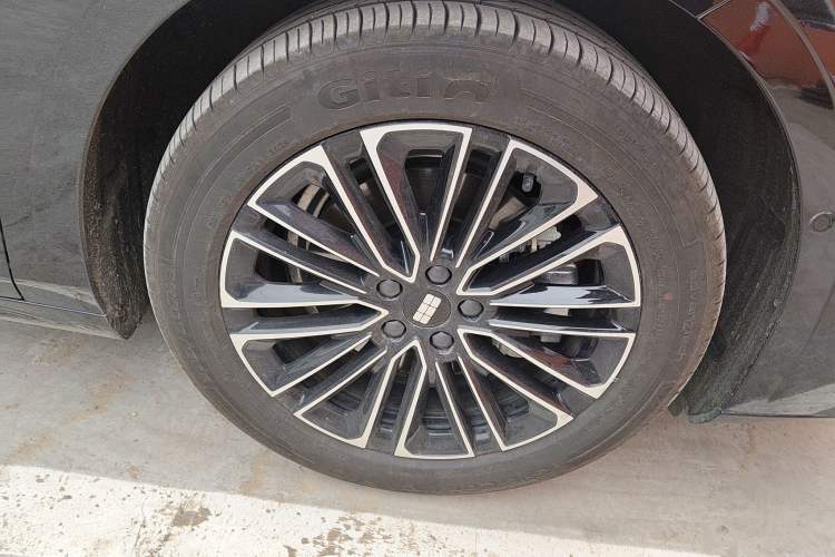 Used Geely Galaxy Galaxy 8 2025 130km EM-i Deluxe Edition
