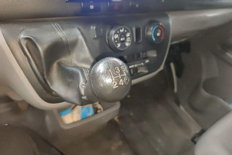 Used King Long Kairui Haoke 2019 2.2L M1 Standard Flat-Top V22
