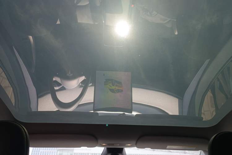 Used Tesla Model Y 2024 Rear-Wheel-Drive Version Headliner