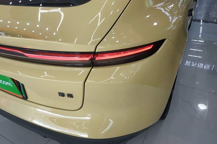 Used Nio ET5 2022 75 kWh Exterior 3