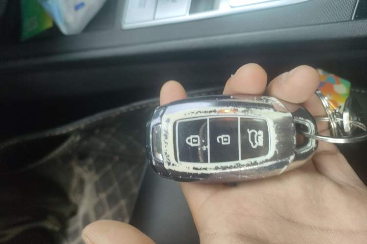 Used Hyundai Elantra 2022 1.5L CVT LUX Prestige Edition
